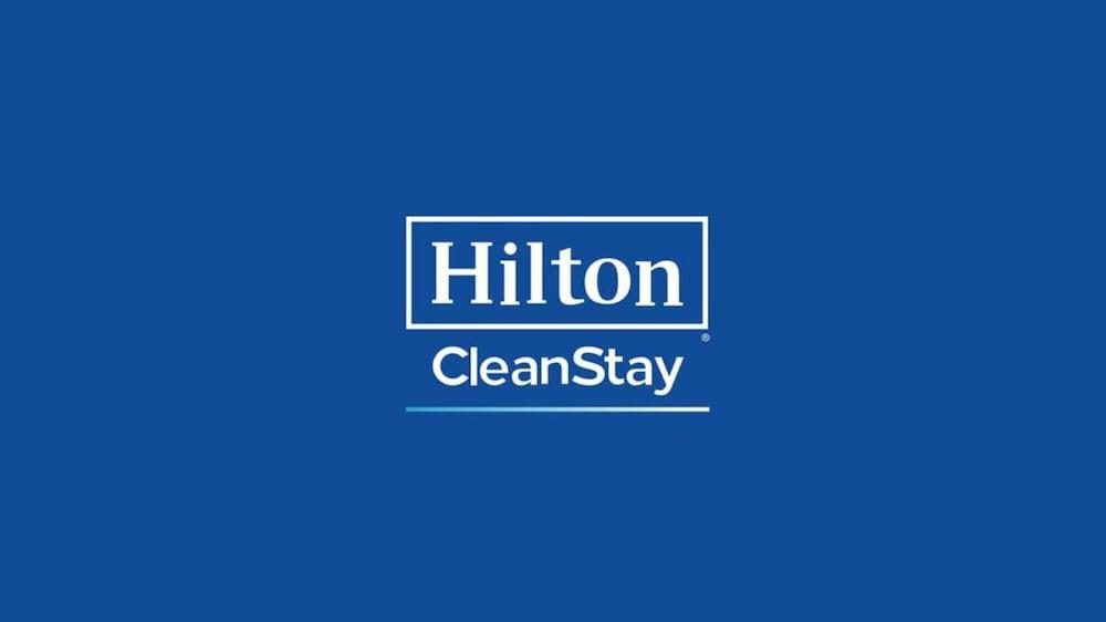 Hampton Inn Fresno Airport Bagian luar foto