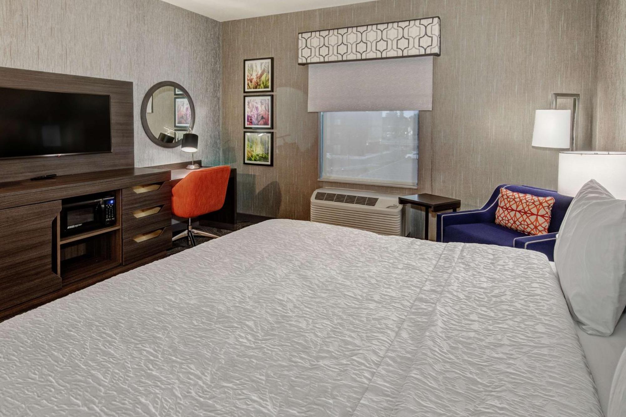 Hampton Inn Fresno Airport Bagian luar foto