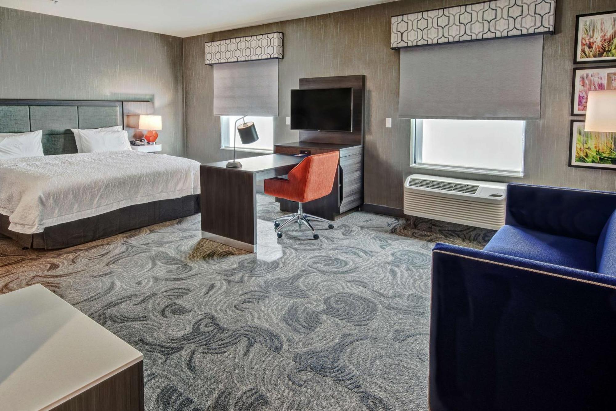 Hampton Inn Fresno Airport Bagian luar foto